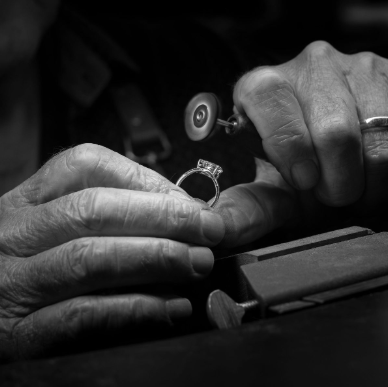 The Future of Festive Gifting: Why Lab-Grown Diamonds Are the Perfect Sustainable Holiday Present