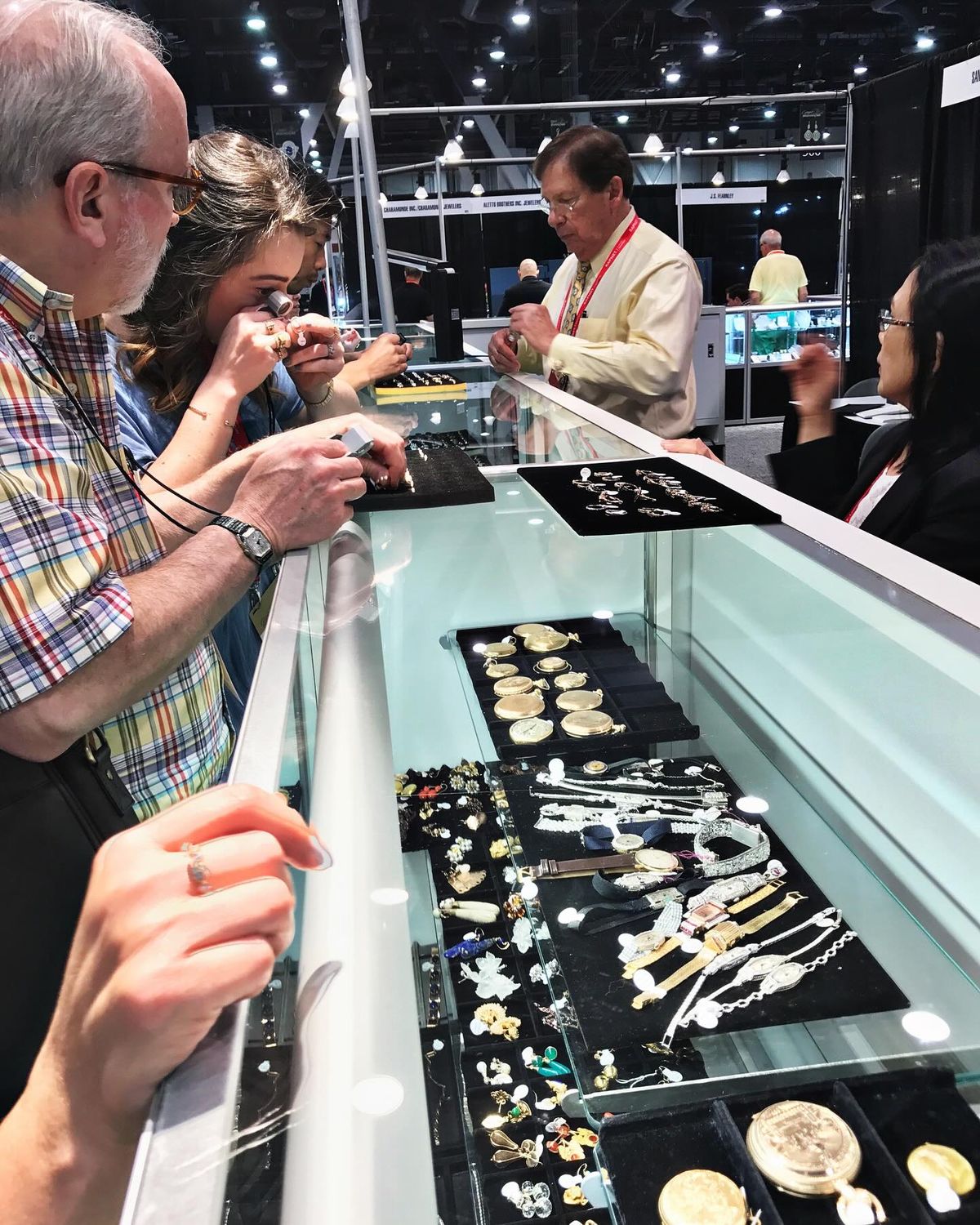 The Rise of Global Jewelry Exhibitions and Trade Shows