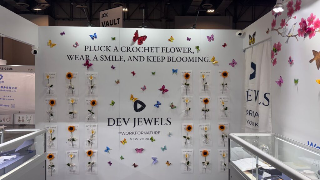  Experiential themed booths at JCK Las Vegas jewelry show highlighting creative brand displays
